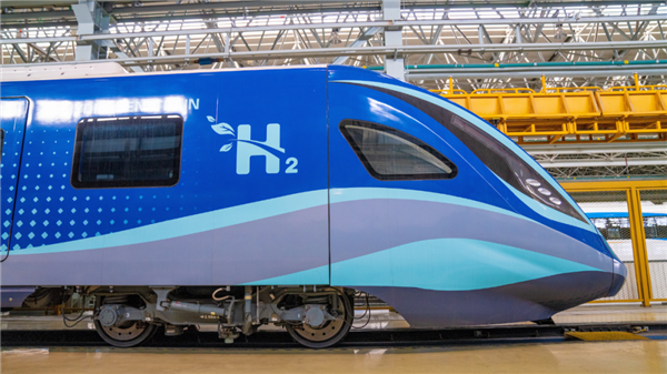 时速160公里：我国自主的首列氢能源市域列车成功试跑  时速 氢能源 市 域 第1张