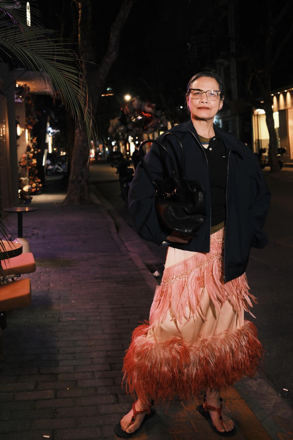 她71岁出道当时尚博主，给Miu Miu走秀，震撼巴黎  出道 尚博主 miumiu 巴黎 第30张