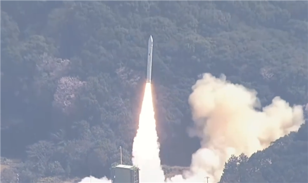 日本首款私营火箭首飞失败：升空6秒后解体爆炸  日本 火箭 升空 解体 第1张